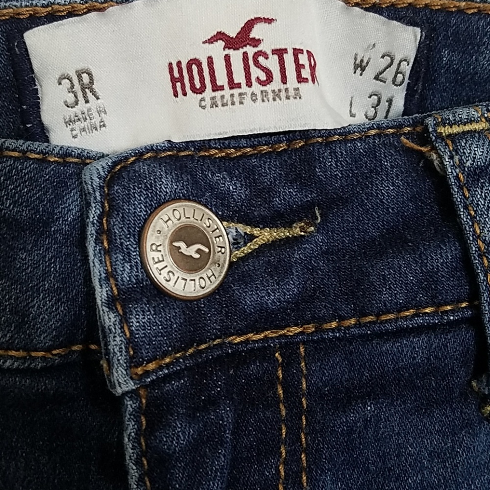 Hollister Jean's - Picture 2 of 4